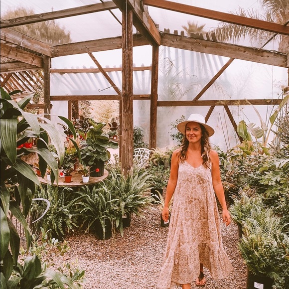 Meet your Posher, Casey - Picture 3 of 6